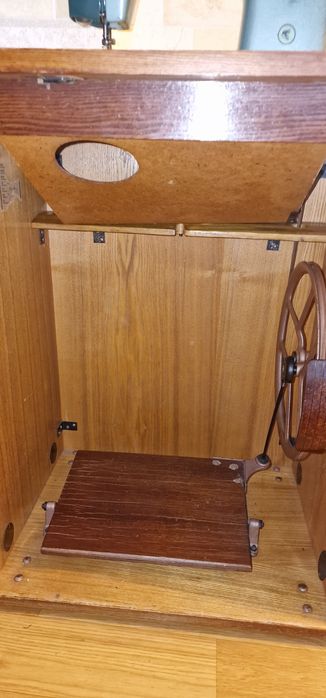 Швейная машинка Чайка-2