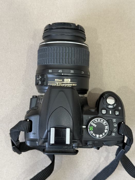 Цифровая фотокамера Nikon D3100