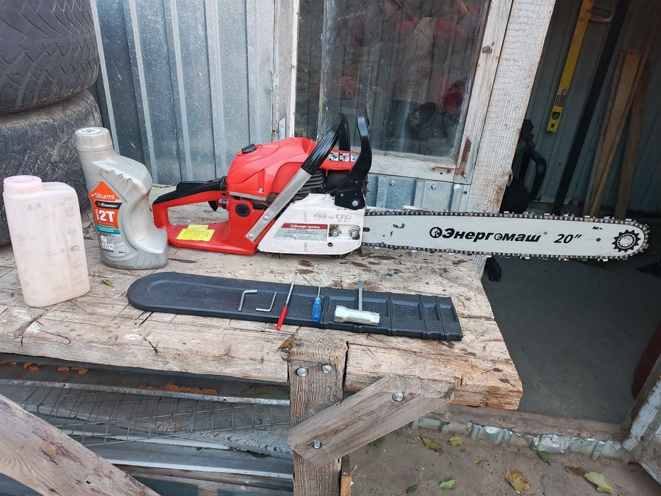 Бензопила цепная
