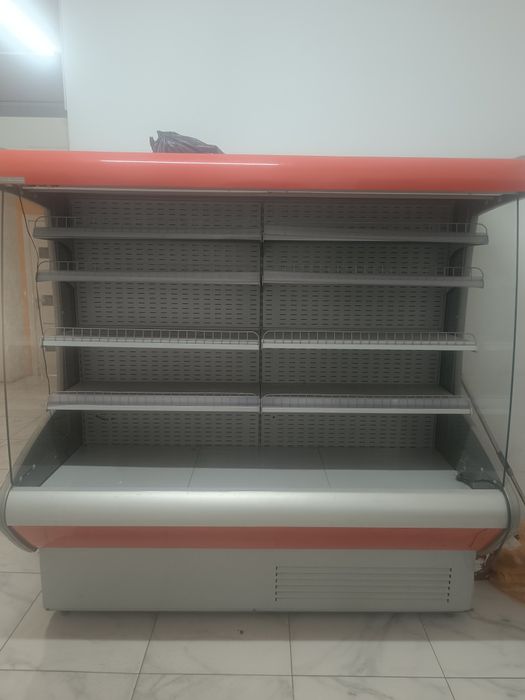 Витринный холодильник