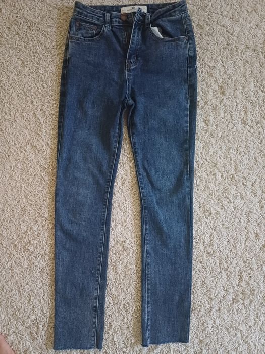 Джинсы на худеньких