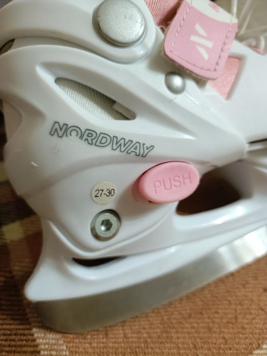 Продам коньки для девочки!