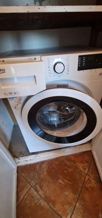 Inchiriez apartament 2 camere cu centrala pe gaz in zona Micalaca