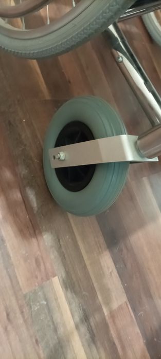 Коляска инвалидная