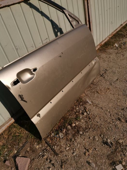 Ușa dreapta fata Toyota land cruiser j120 120 j12 2006/2007/2008/2009