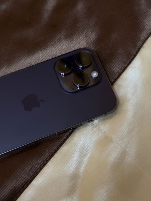 Продам iphone 14 pro