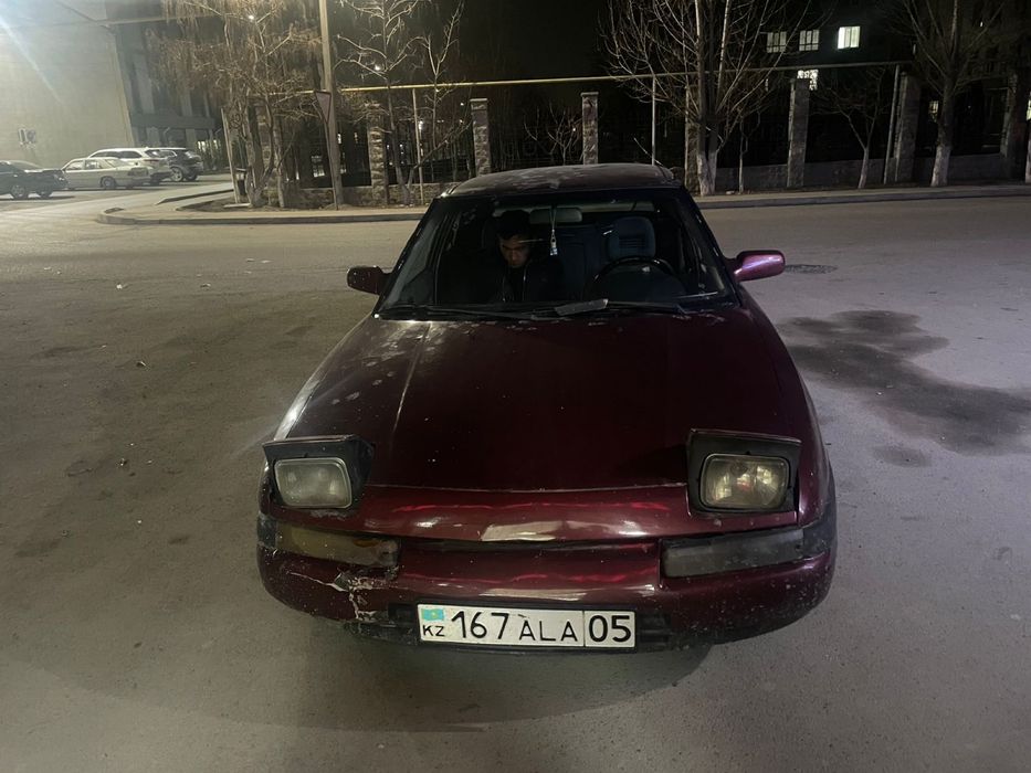 продам мазду 323