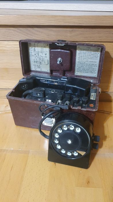 Telefon militar cu disc