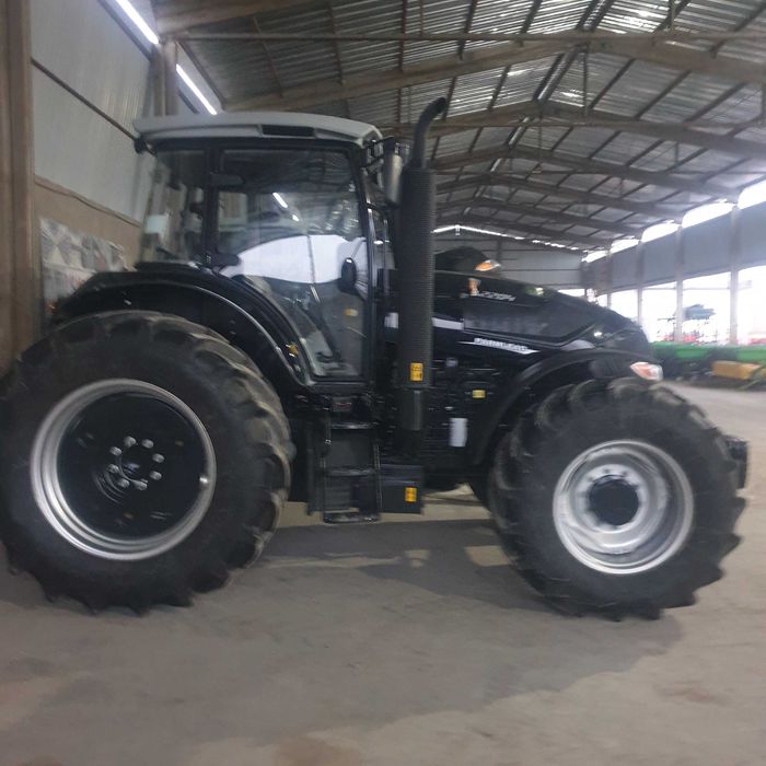 Трактор FARMLEAD 2204