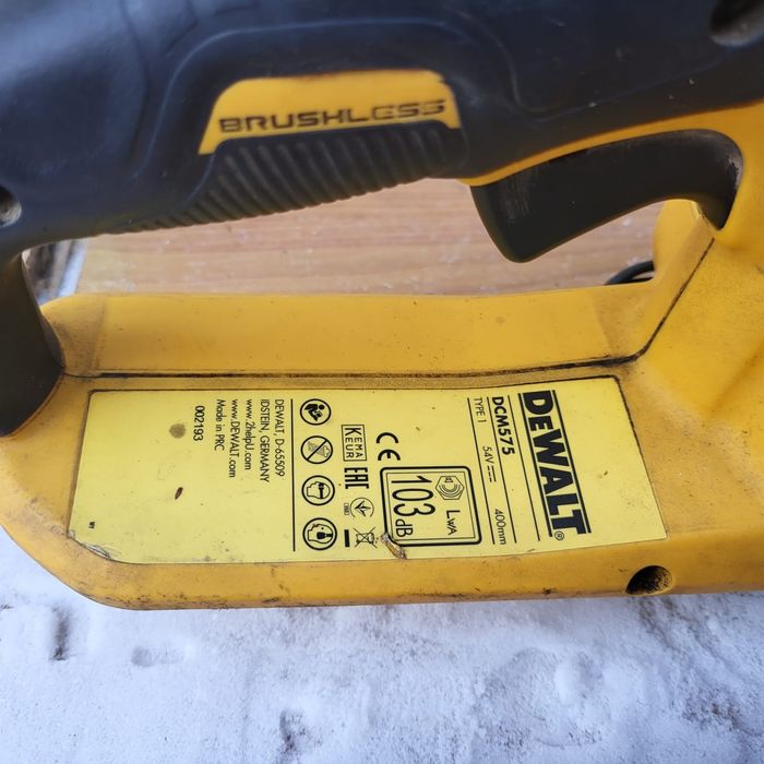 Drujbă cu acumulator Dewalt DCM575 - 54 V