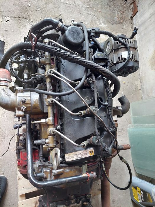 Cummins 2.8 + Мкпп Nissan Atlas