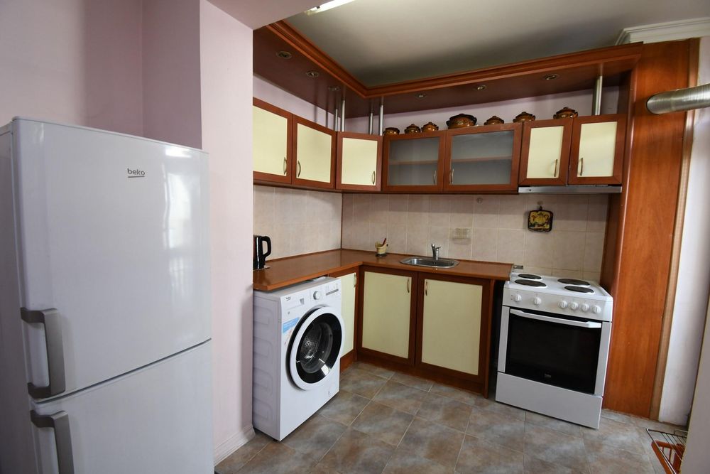 Дава се под наем Етаж от къща в София, Надежда 4 - 150 кв.м за 1196.97 € - Снимка #5