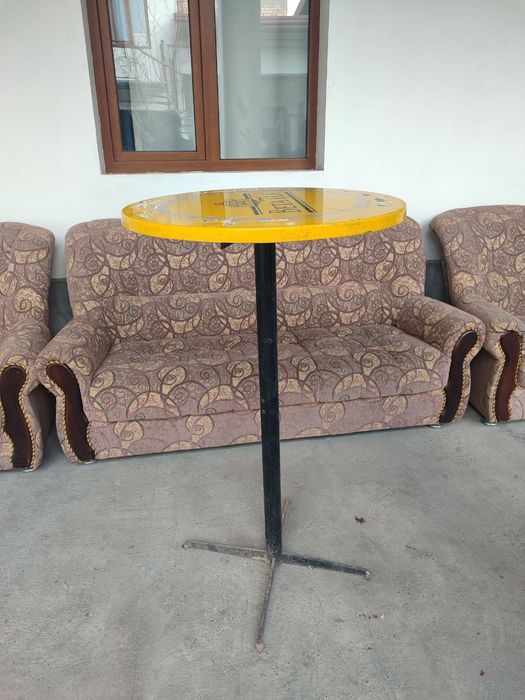 Срочно продаётся стол для хот-догеров