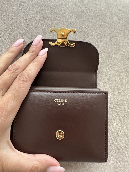 Оригинален CELINE Small Flap Wallet – Chestnut (кафяв)