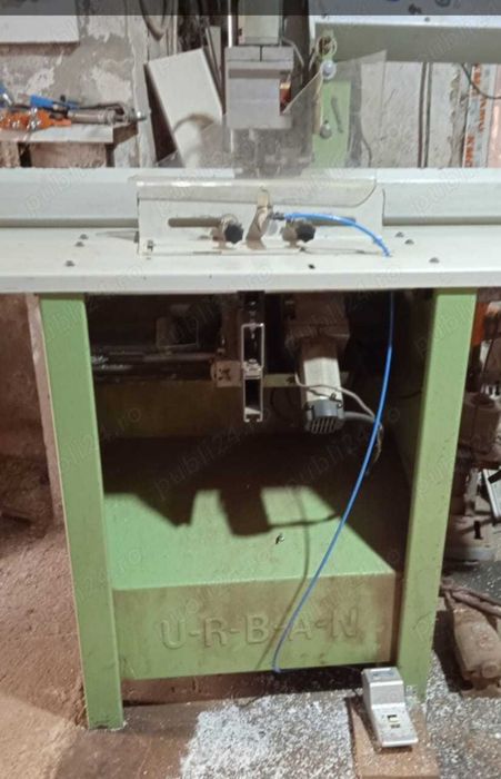 Vând mașină de drenaj gauri pvc