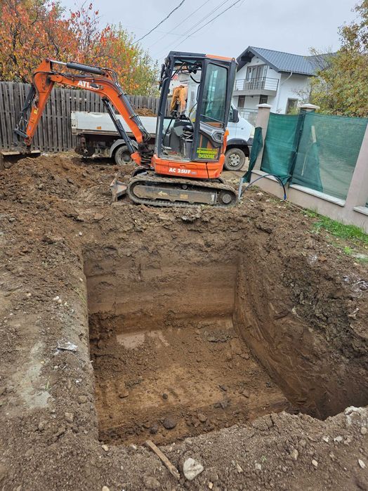 Servicii Profesionale Miniexcavator & Transport 3.5t