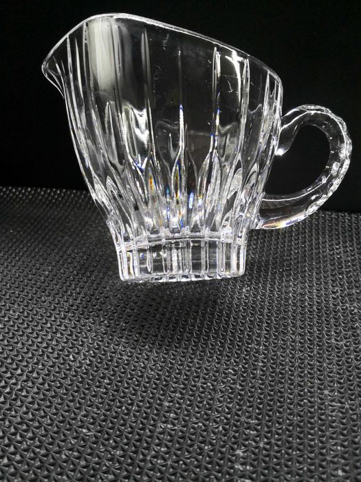 Домашни потреби, кристал, стъкло