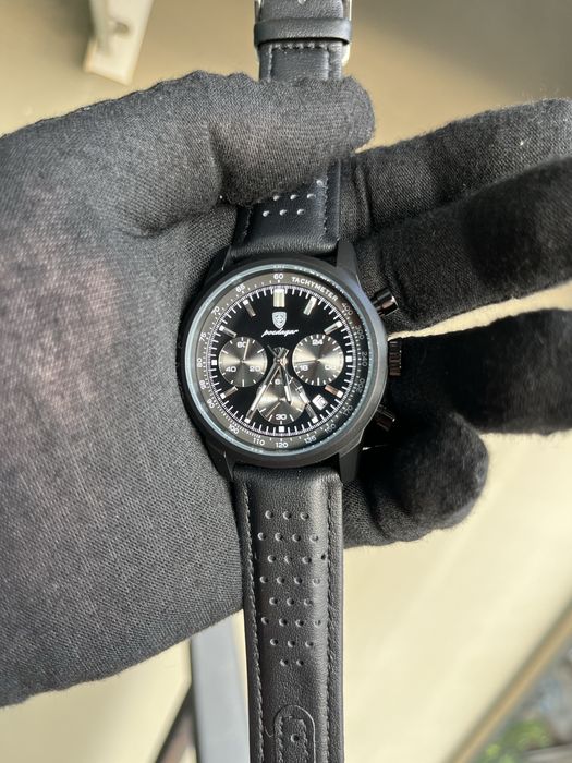 Часовник poedegar НАМАЛЕН!