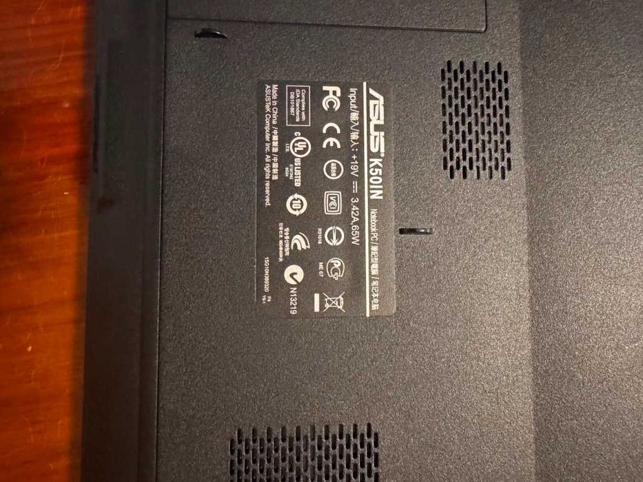 Laptop Toshiba Asus - pret 520 ron