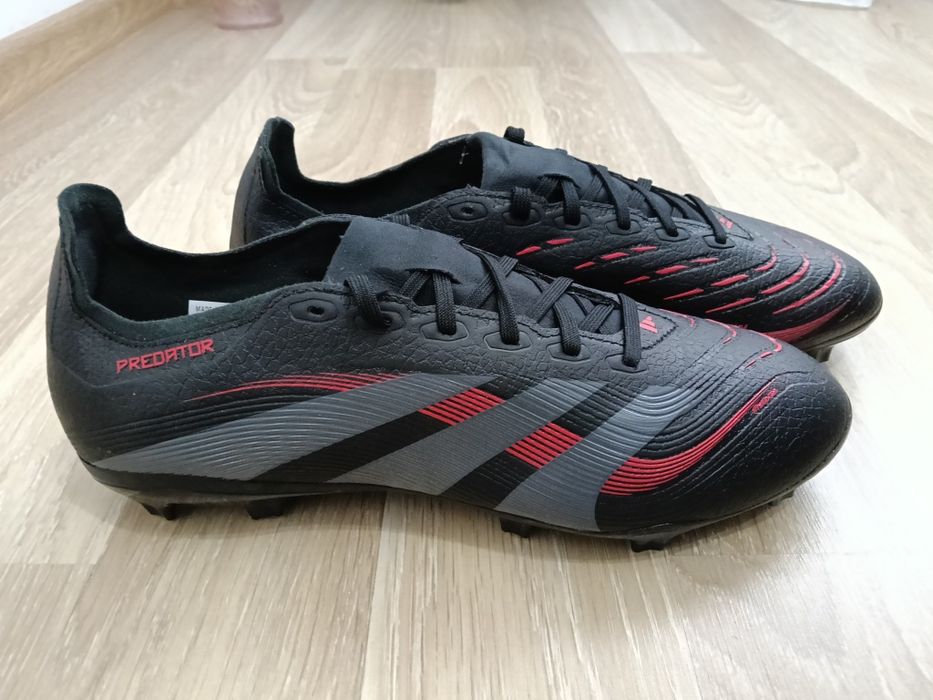 Adidasi Fotbal  Adidas Predător mărimea 43(Nike)