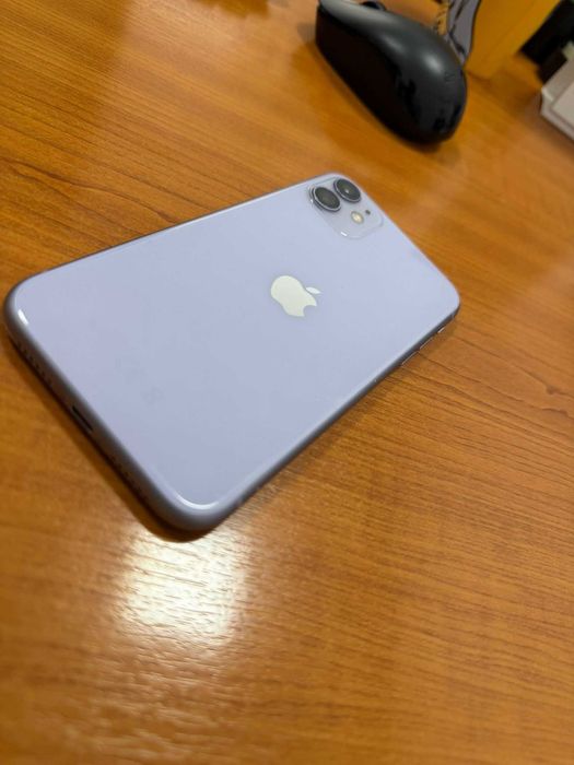 Vând Iphone 11, 64 GB, stare impecabilă