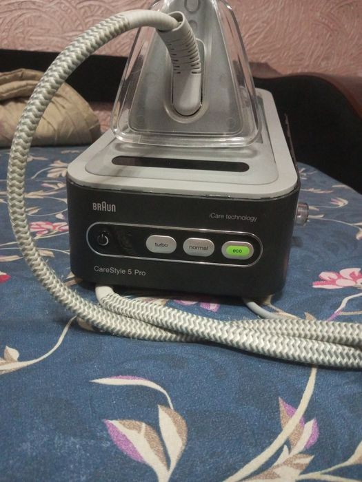 Утюг Браун       .