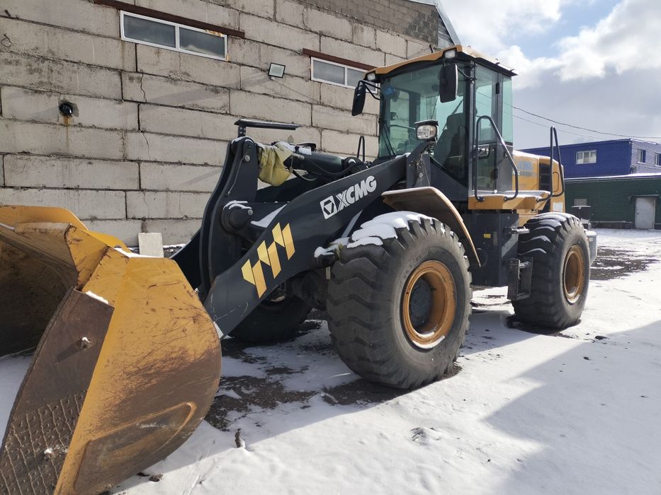 Фронтальный погрузчик продажа.