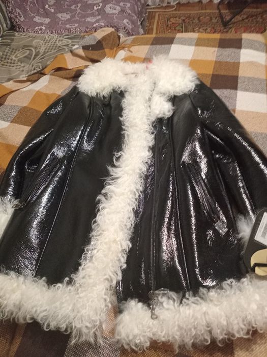 Продам дублёнку новую