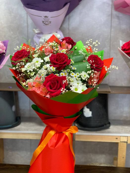 Цветы (букеты,корзинки)на заказ