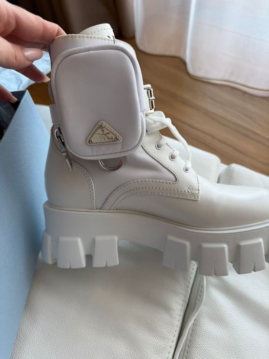 Ghete Prada in stare foarte buna, marinea 38