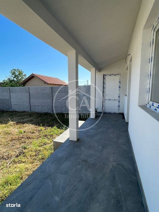 Casă de vânzare tip duplex cu 4 camere în Nojorid, Oradea.