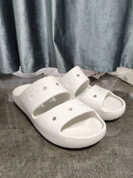 Оригинальные тапочки Crocs