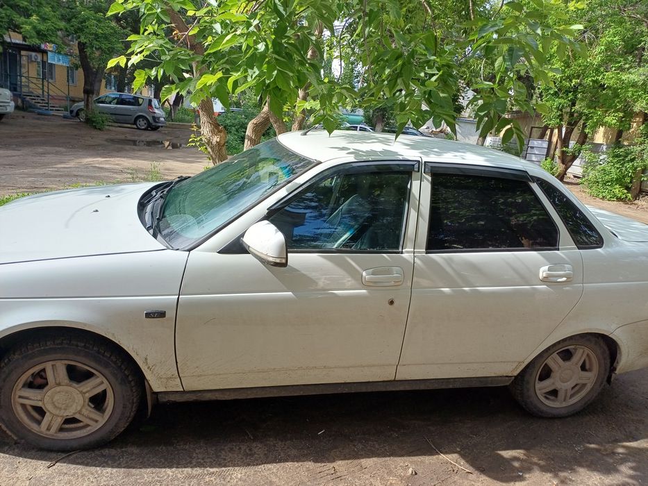 Продам приору 1.8