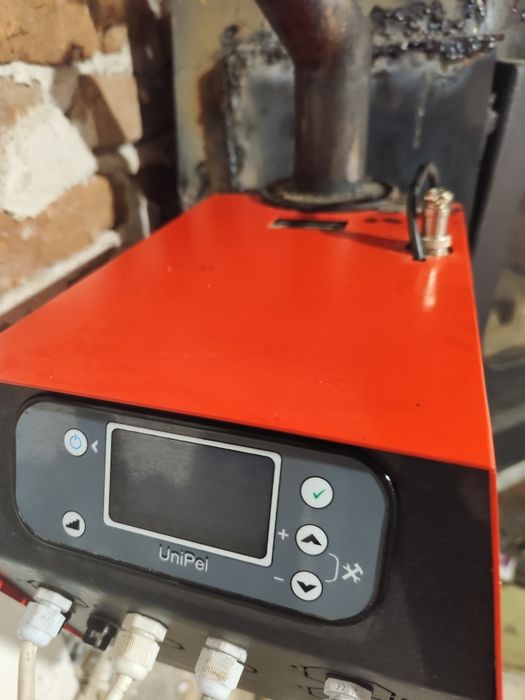 Пелетна горелка 35kw   с  шнек в отлично състояние