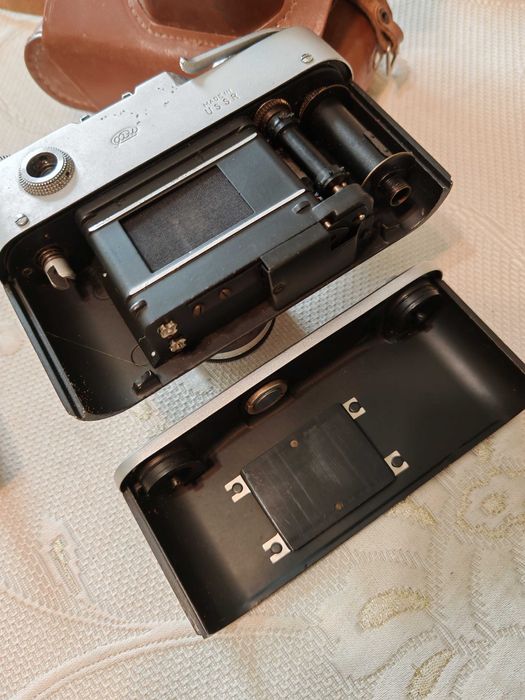 Качествена Як Руски Соц СССР Фотоапарат ФЕД 4 с Калъф. Работи
