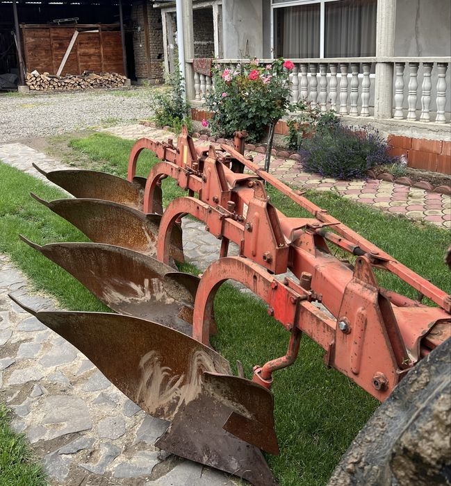 Vand plug KRONE de 4 brazde