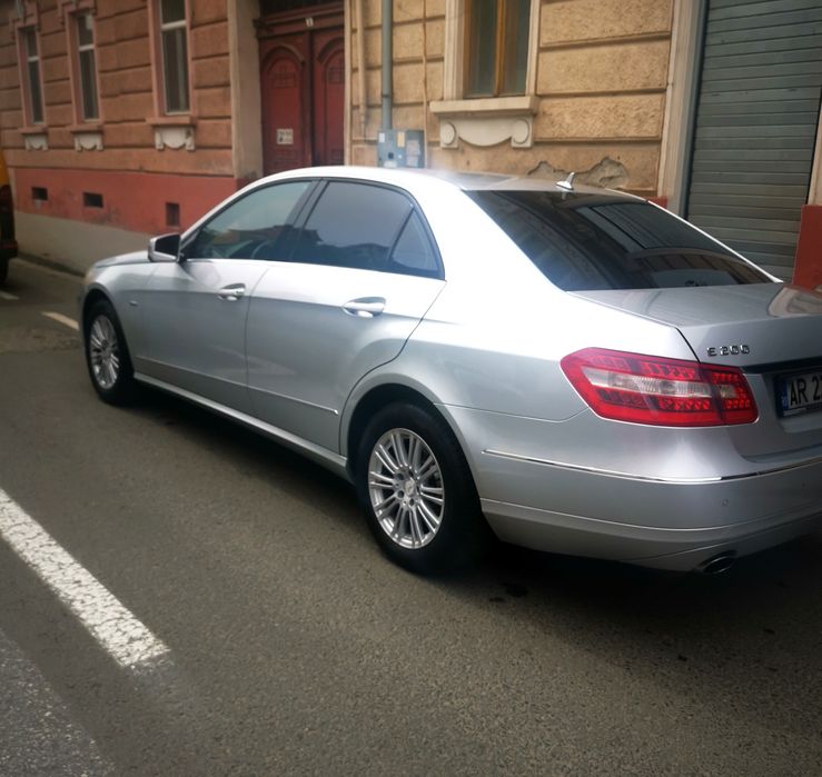 MERCEDES-BENZ E-Class 2010 — imagine 4