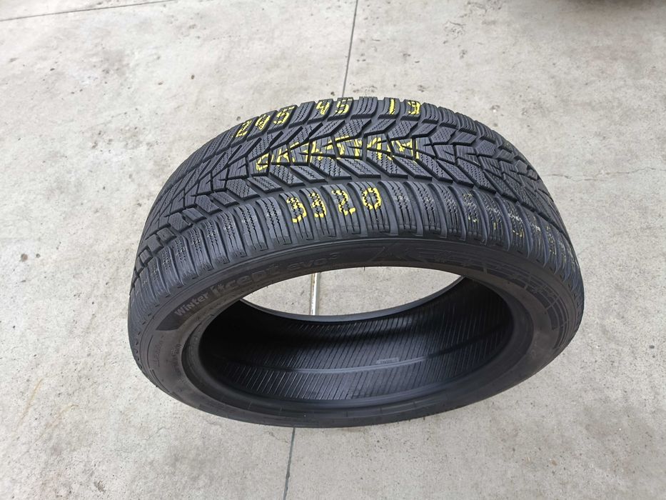 O anvelopa iarna 245 45 19 hankook winter I*cept evo3 profil 7,5 mm