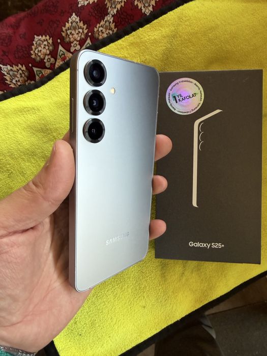 samsung s25+ pamit 12.256g holati ideal karopka dak bor oqip tel qlila