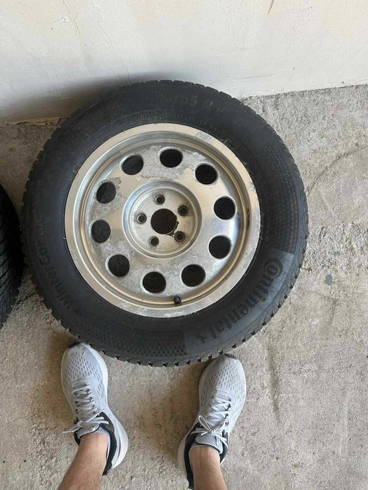 Летни Гуми с джанти 205/55/16