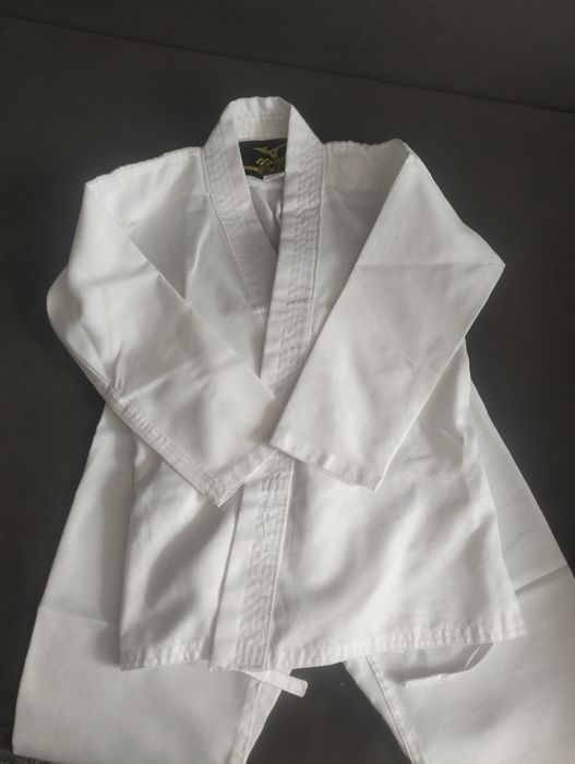 Кимоно и защита для карате