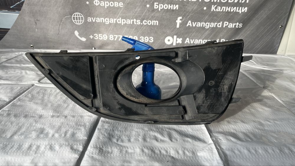 Дясна основа за халоген Seat Alhambra 2011-