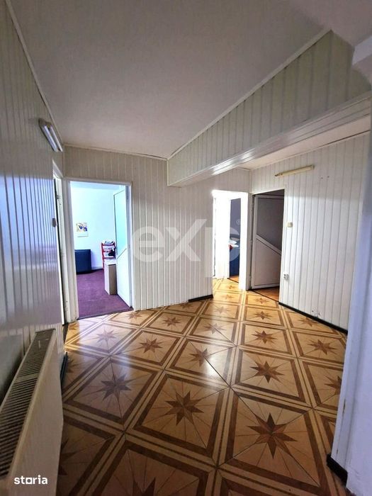 Apartament de vanzare – 4 camere ,Parter , Micro 12