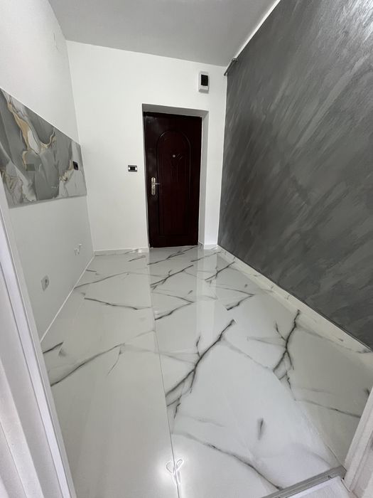 Garsoniera 23 mp etaj 2 complet renovata