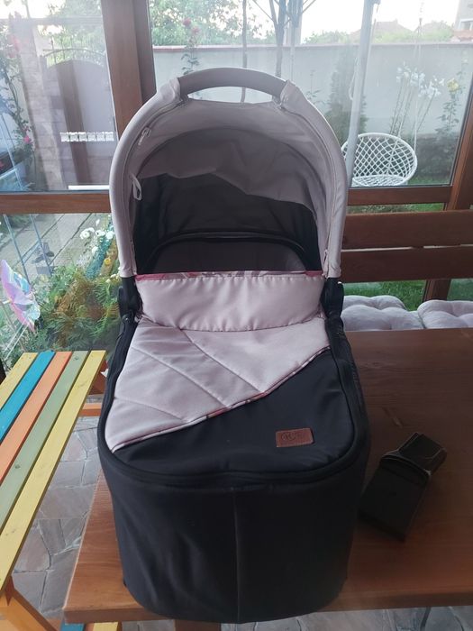 Бебешка количка  KinderKraft 2 в 1