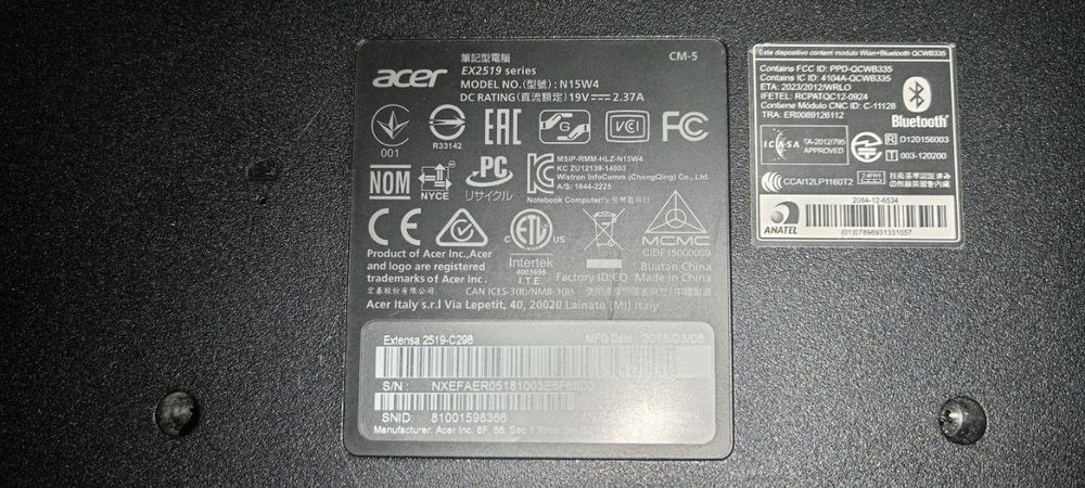 Продаю ноутбук Асер.