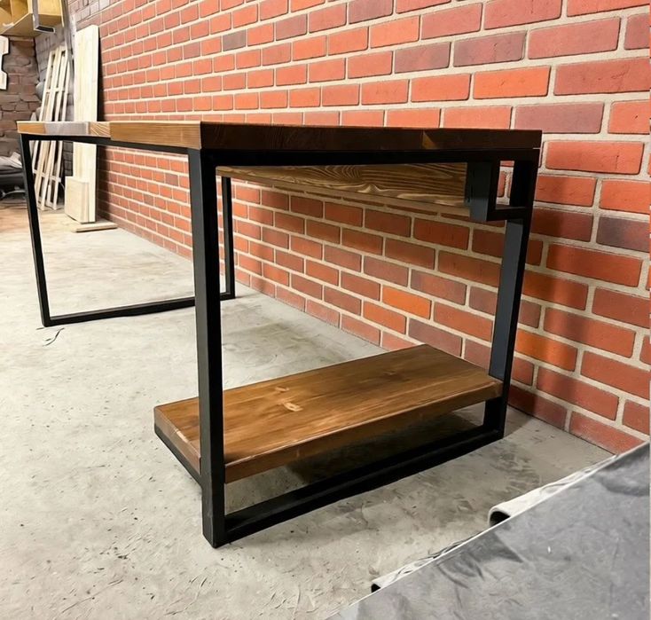 Стол компьютерный