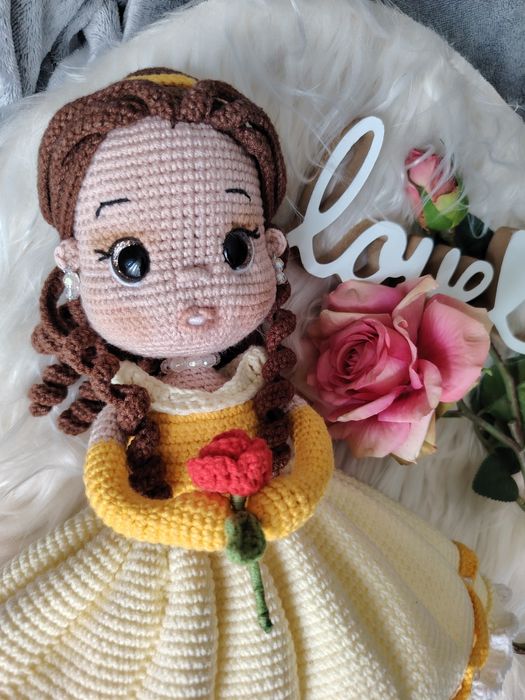 Păpușica croșetată