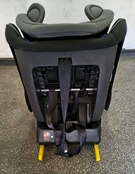 Scaun auto cu isofix