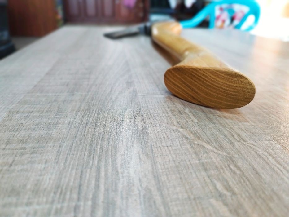 Брадва,топор,секира